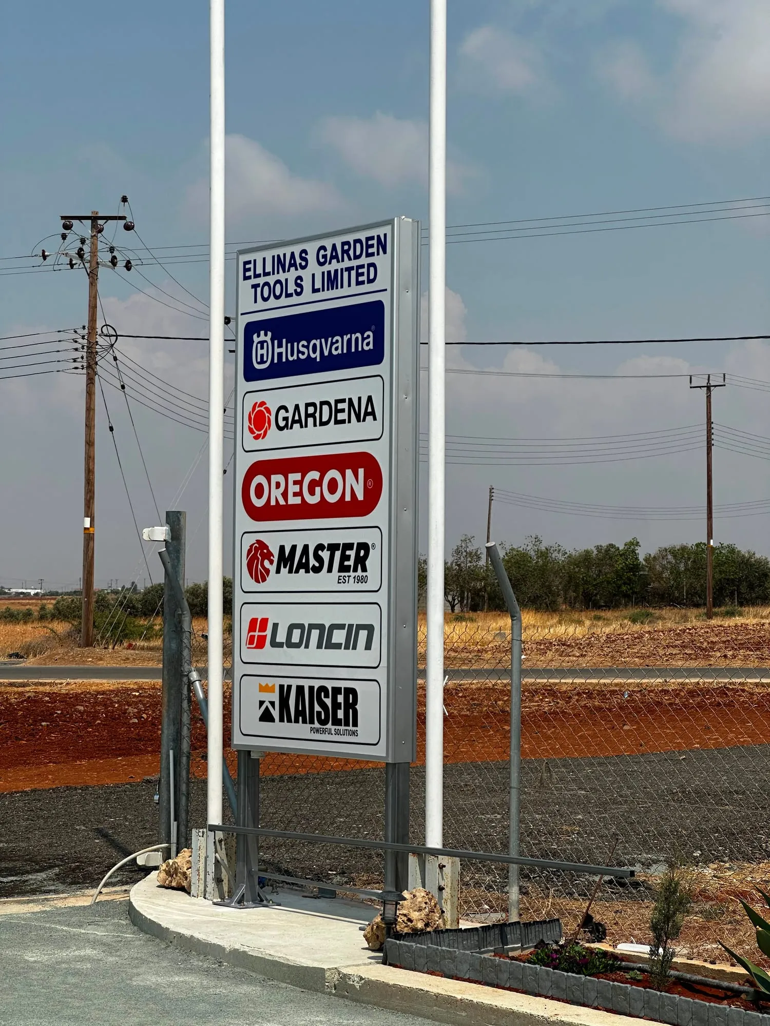 Elinas Garden Tools pylon by Focus Signs