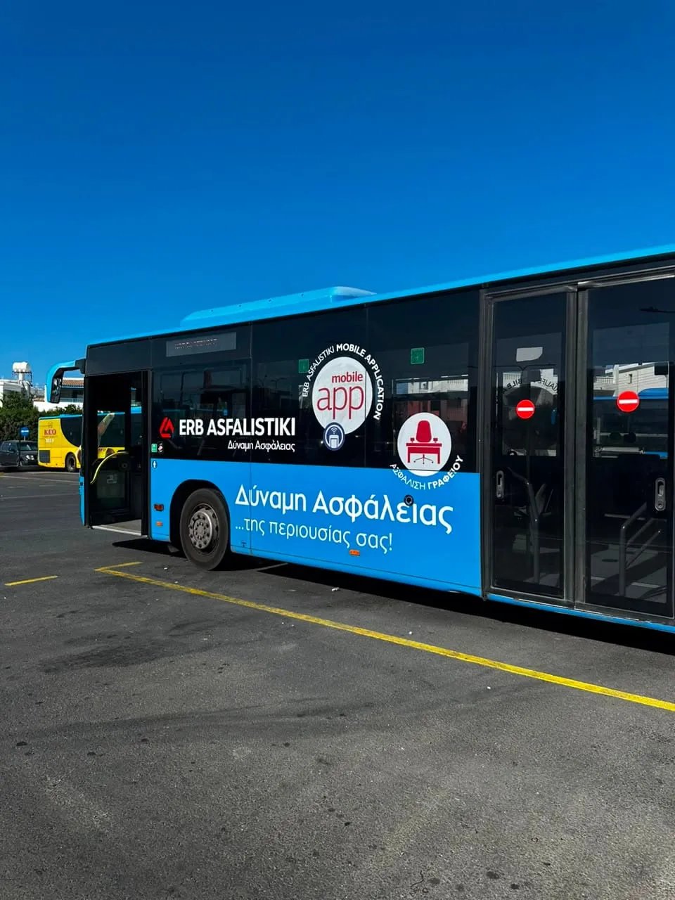 ERB Asfalistiki bus by Focus Signs