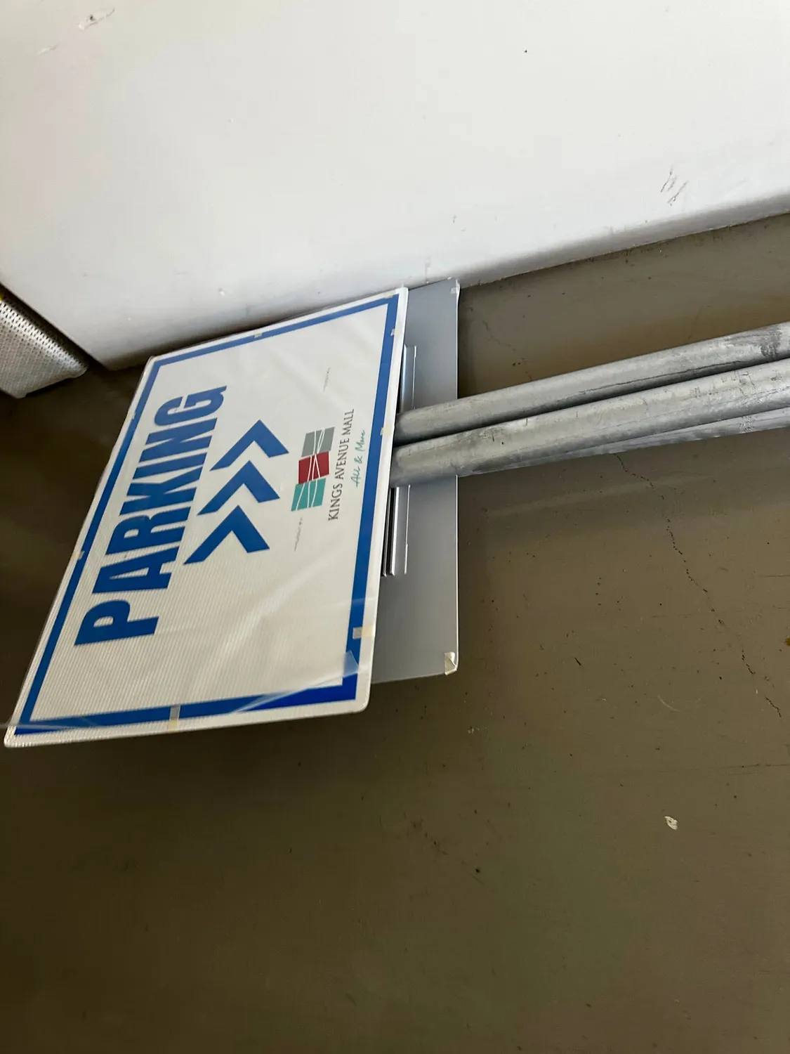 Parking sign plates by Focus Signs